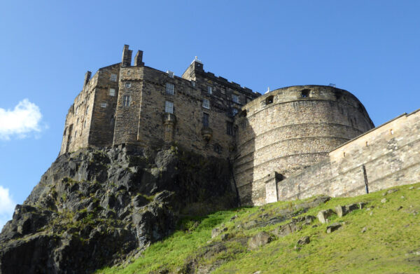 Edinburghský hrad na sopke